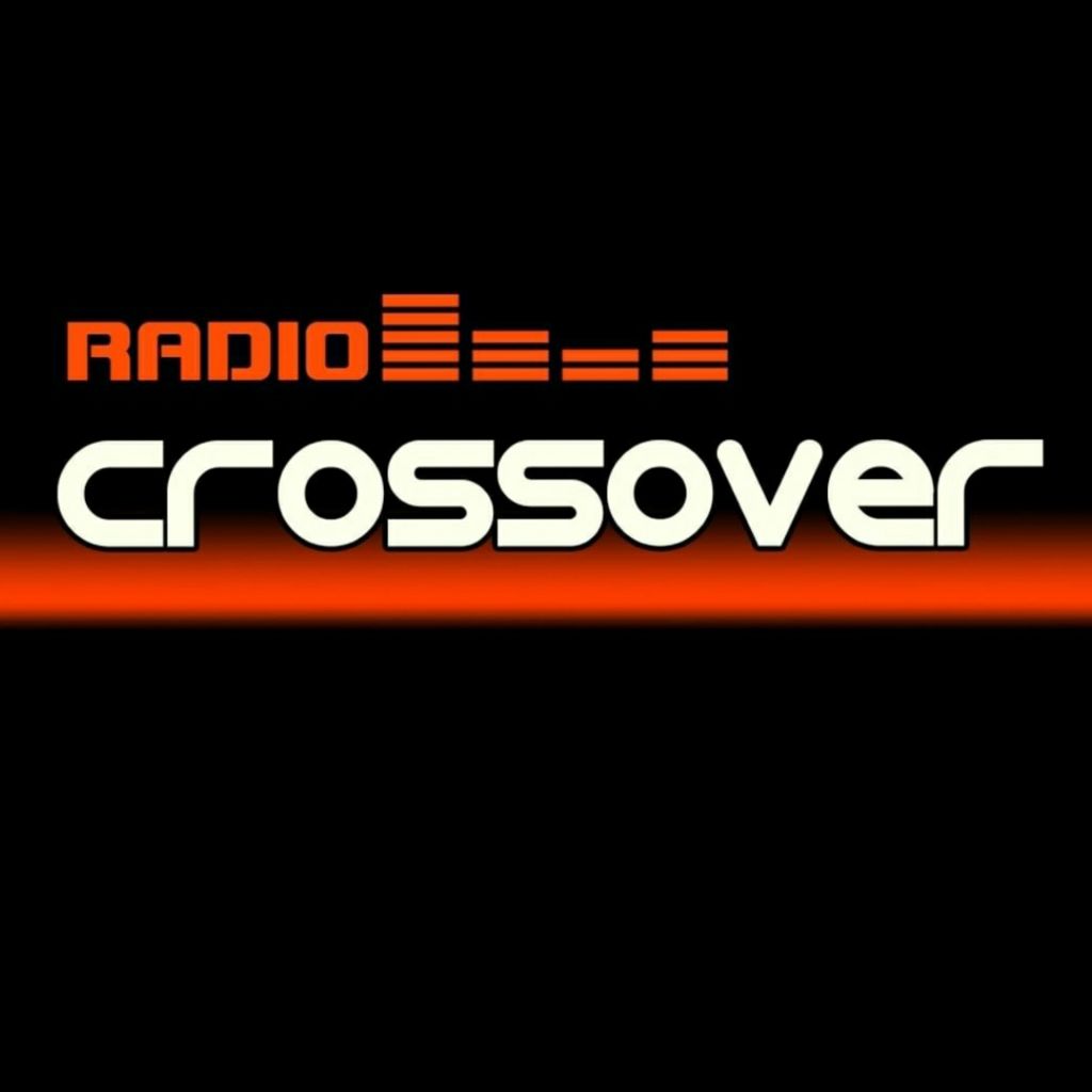 logotipo de la empresa radio crossover